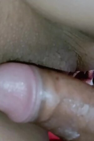 उस्लाई थाहै छैन झारेर फेरि चिकेको। यस्तो चिप्लो कहाँबाट आयो। she is Feeling Painful| Nepali Closeup