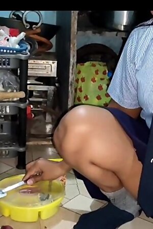 Indian College Girl Fucking in Hotel