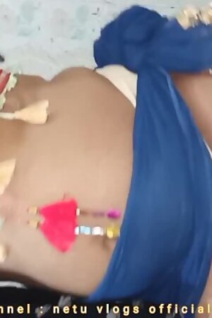 Beautiful Indian Slut in Hijab Erotic Dance in India Homemade