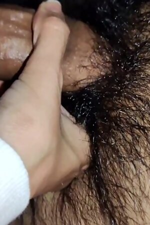 Hot Indian GF Blowjob and Fuck with Hindi Audio