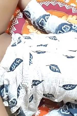 Indian Chodoo mal fuck White Kurti Priya bhabhi XXX in hindi