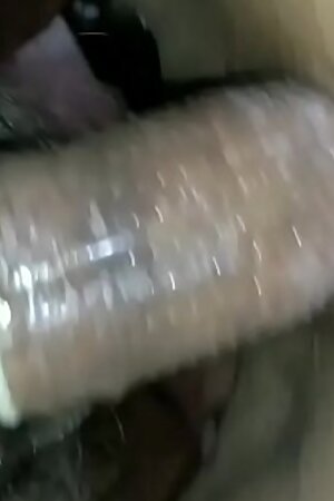 18 साल की लड़की की छोटी सी चूत को मोटे लंड से चोदा। साफ हिंदी आवाज में