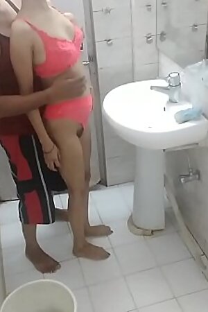 Birthday party me aee girl friend ko fomhouse le ja ker chudai kari with Indian hot sexy chudai