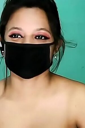 Desi Indian Girl Webcam Masturbation and Squirting