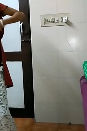 Indian Bhabhi In Brown Shalwar Suit Changing In Hotel Room and Masturbating Homemade